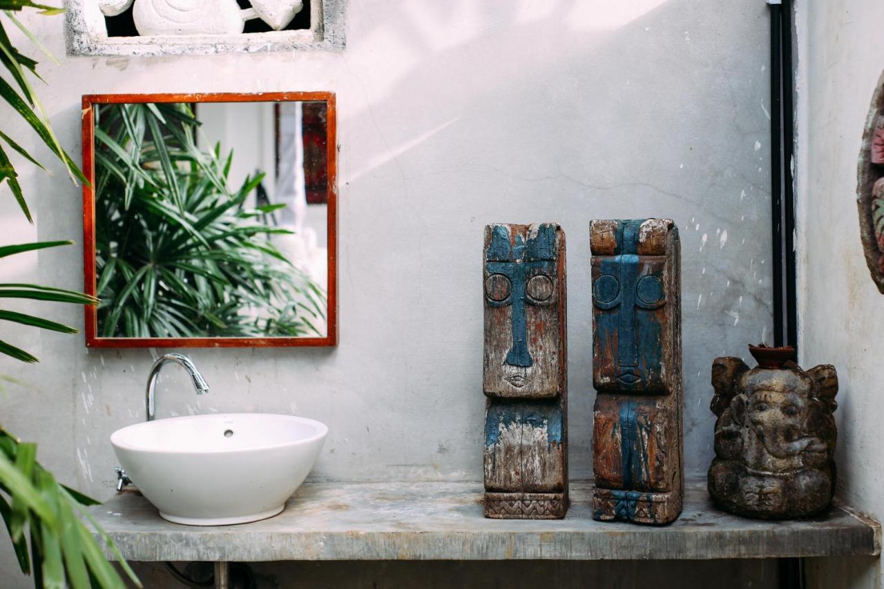 Rumah Paros & Gallery สุขาวาตี ภายนอก รูปภาพ